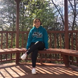 Meet your Posher, Grace